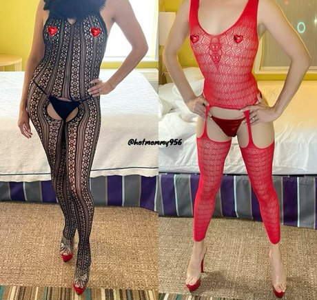 Hotmommy956 裸のポルノスター 写真
