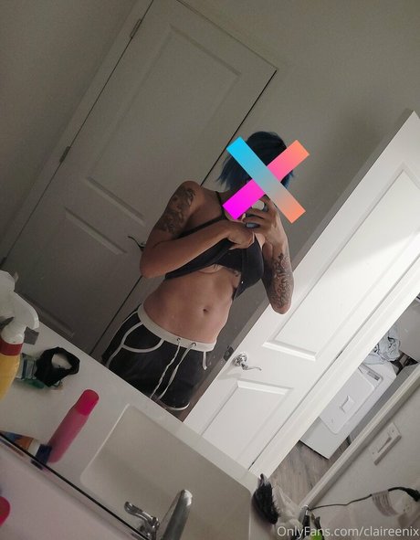 claireenix 裸のモデル 写真
