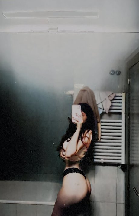 Abbyimu 最高の女優 写真