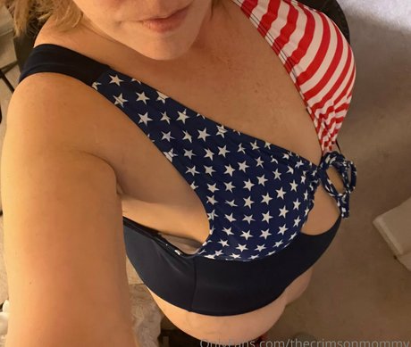 thecrimsonmommy ポルノスター 高品質 画像