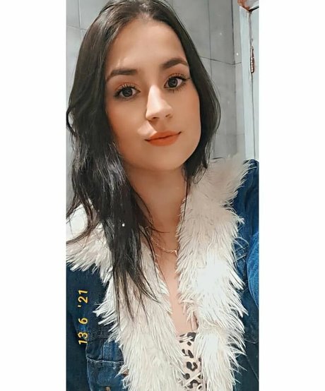luuh gemeas セクシー女優 画像