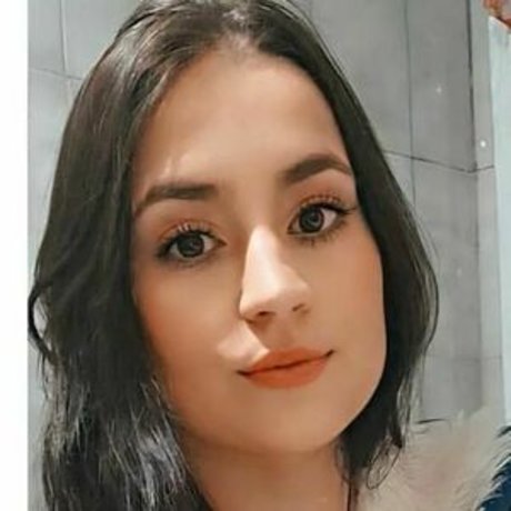 ショートヘアのティーンズOnlyFans トップ ギャラリー