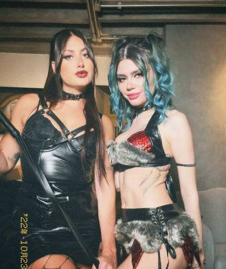 Mariana Nery セクシーなポルノスター ギャラリー