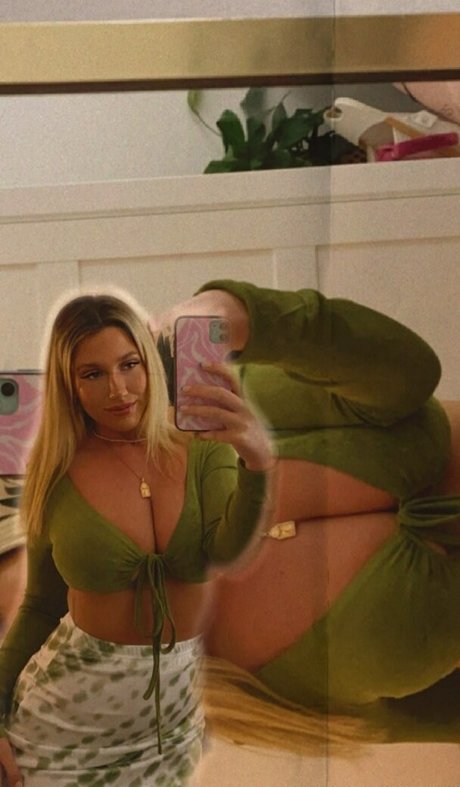 Ariel D ポルノスター セクシー 写真