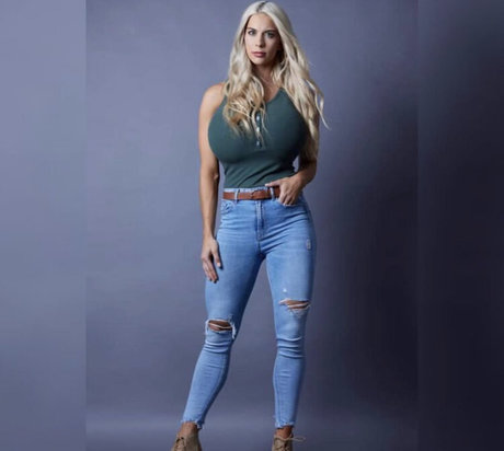 Katelyn Keplar 高品質モデル 写真