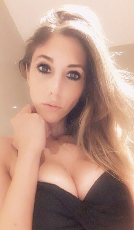 Daniela Fortinera ホットモデル 写真