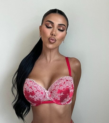 Isabel Raad 無料のスター 写真