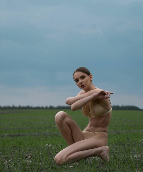 Pers Persikovyy ポルノスター アダルト 写真