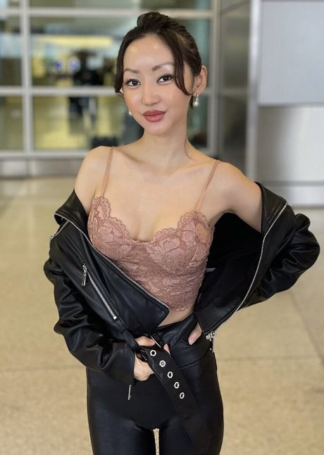 Yeonmi Park 独占スター 画像