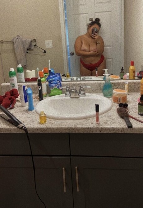 Grxceuncensored トップモデル 写真