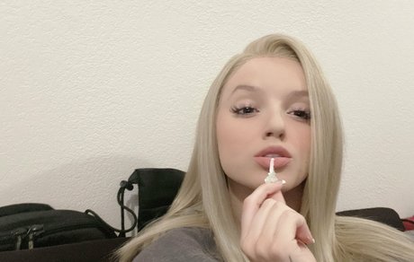 simplychlo 高品質のポルノスター 写真