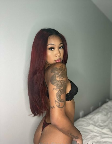 痩せたシーメールOnlyFans ポルノ 写真