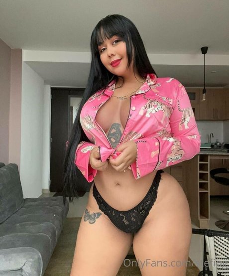 ナースロールプレイ OnlyFans アート裸 アーカイブ