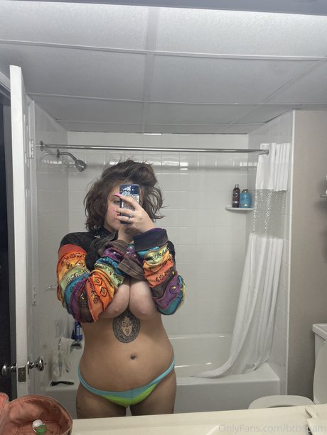 btbspam かわいいモデル 写真