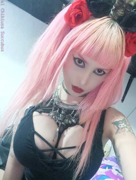 Ariel Chibiusa ホットなスター 写真