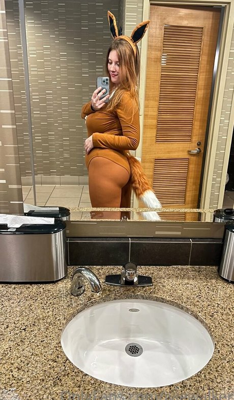 ダブル手コキ OnlyFans 可愛い 写真