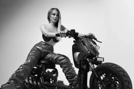 theellenalexander ポルノスター アダルト 画像