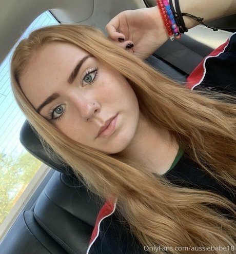 aussiebabe18 ポルノスター 素敵 写真