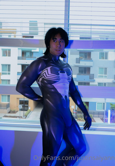 justinsaiyann 最高のモデル 写真