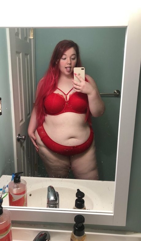 phattiefawn セクシーモデル 写真