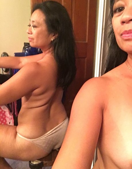 clubluckystarr ヌードのポルノスター 写真