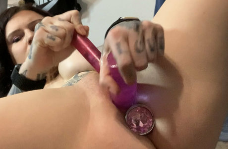 ladyluciferfree セックスモデル 写真