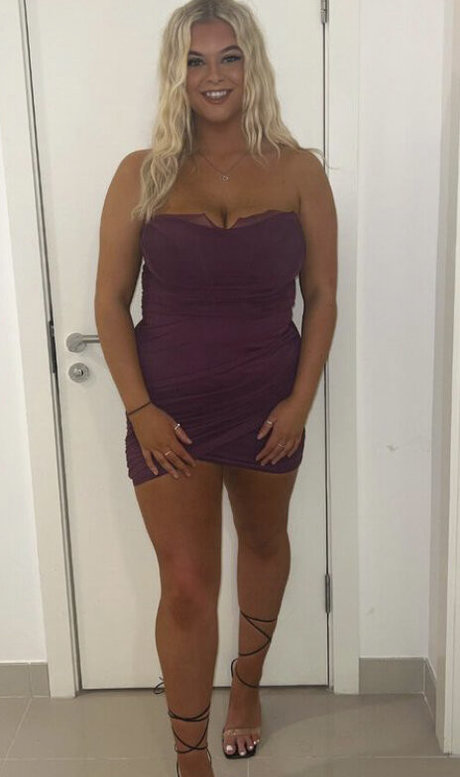 Alexandra Spencer 美しいモデル 画像