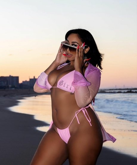 cristina celii アート女優 画像