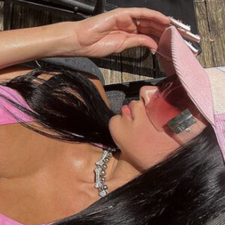 Summerraynnn セクシーなスター 写真