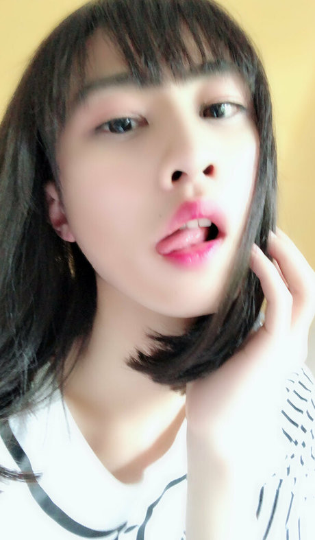 cdxun 裸の女優 写真