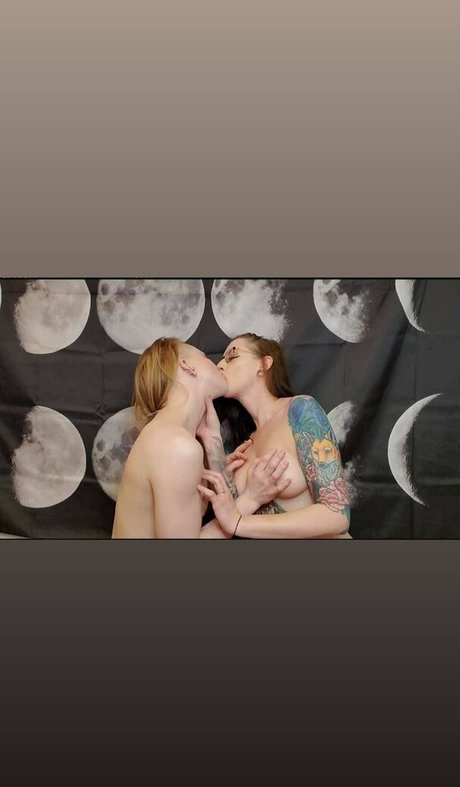 suicidekittenxo かわいいスター 写真