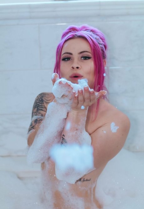 lucylavagirlfree HDモデル 画像