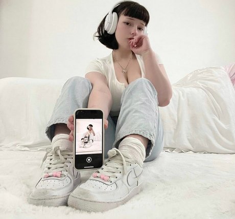 emidoll トップ女優 写真