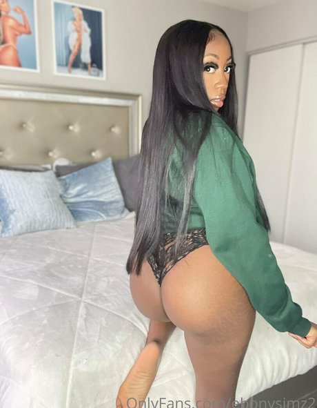 ebonysimz2 ポルノスター 可愛い 写真
