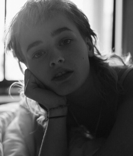Esther McGregor セックスモデル 写真