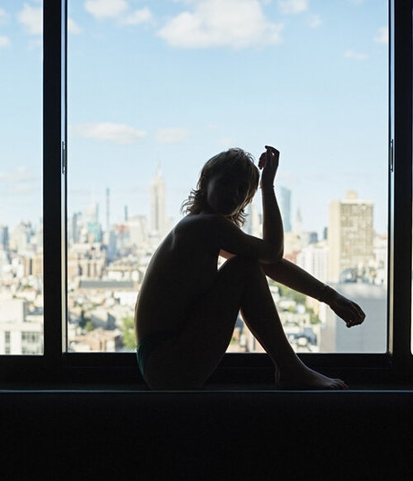 Esther McGregor ヌードスター 写真