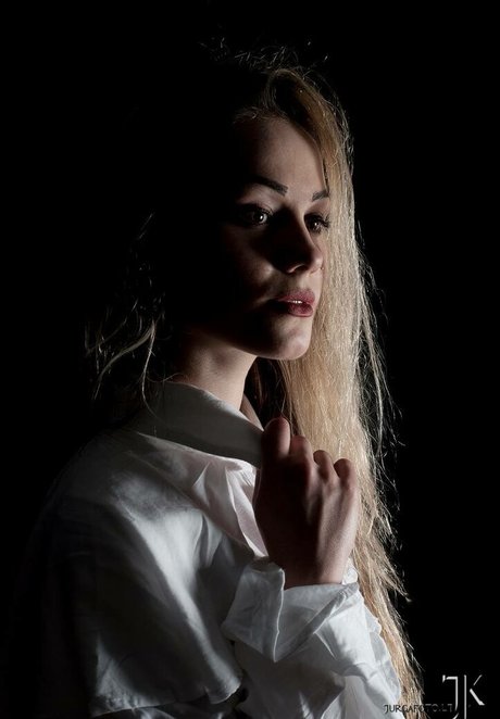 Sandra Gentvainyte 高品質のスター 写真