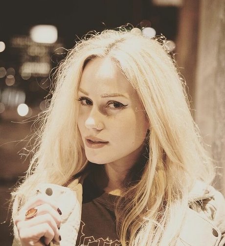 Sandra Gentvainyte エロティックなスター 写真