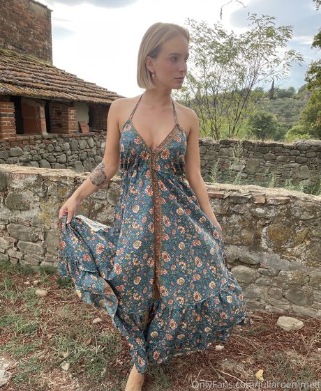 Julia Roemmelt 可愛いモデル 画像