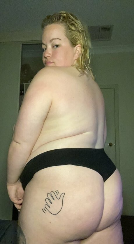 kaitlynnrosee 裸のポルノスター 写真