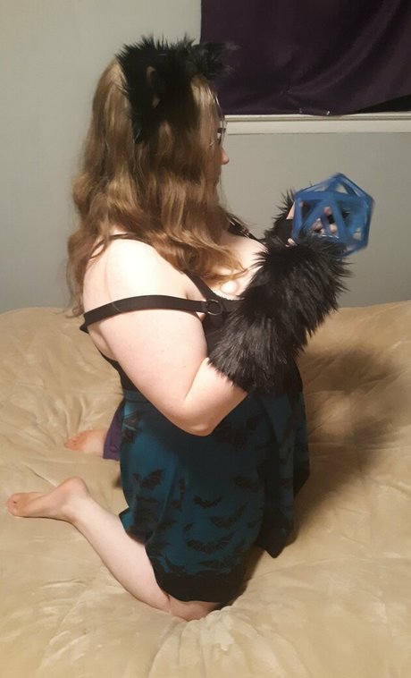 geekikittenvip エロティック女優 写真