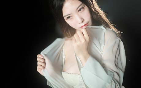 青い髪のオンリーファンズ ベスト 写真