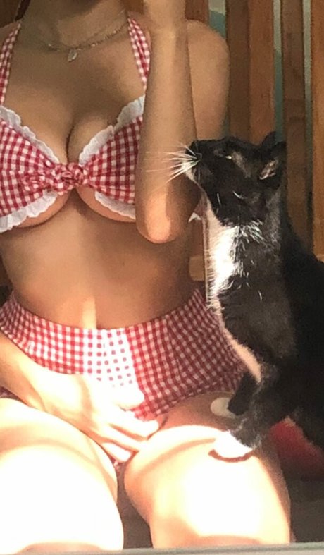 totallylizey スター 裸 画像