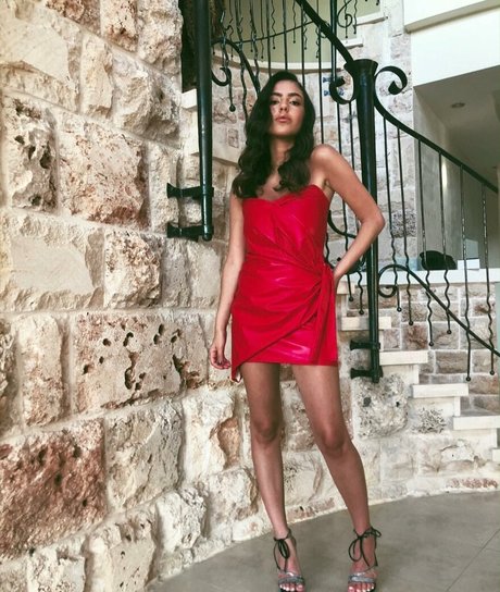 Meshi Malka 美しいスター 写真