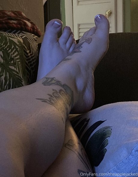 theapplejacked ポルノスター 裸 写真