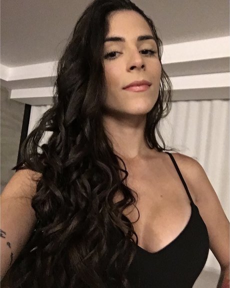 Mariana Vasconcelos ポルノスター 素敵 画像