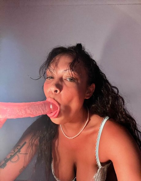 DJ Dameeeela ポルノスター ホット 画像