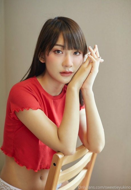 Yukino セクシーなスター 画像