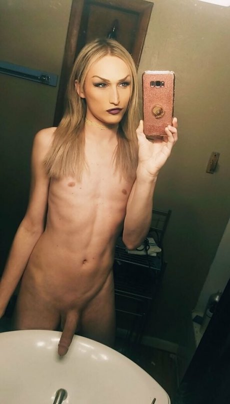 ryne stone ポルノスター 写真
