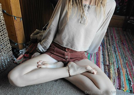 lilhippietoes スター ヌード 写真